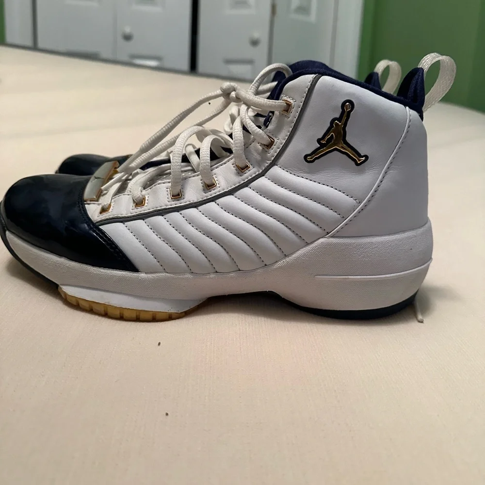 Jordan’s - Picture 4 of 4